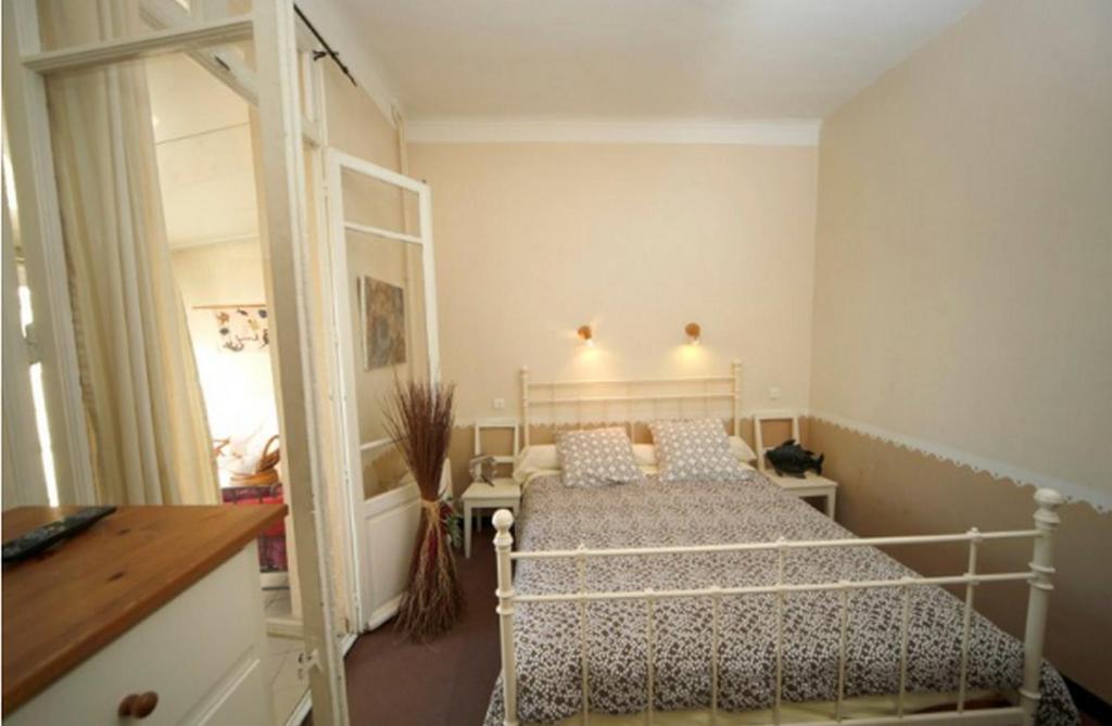 Hotel Marseille Richelieu Rum bild